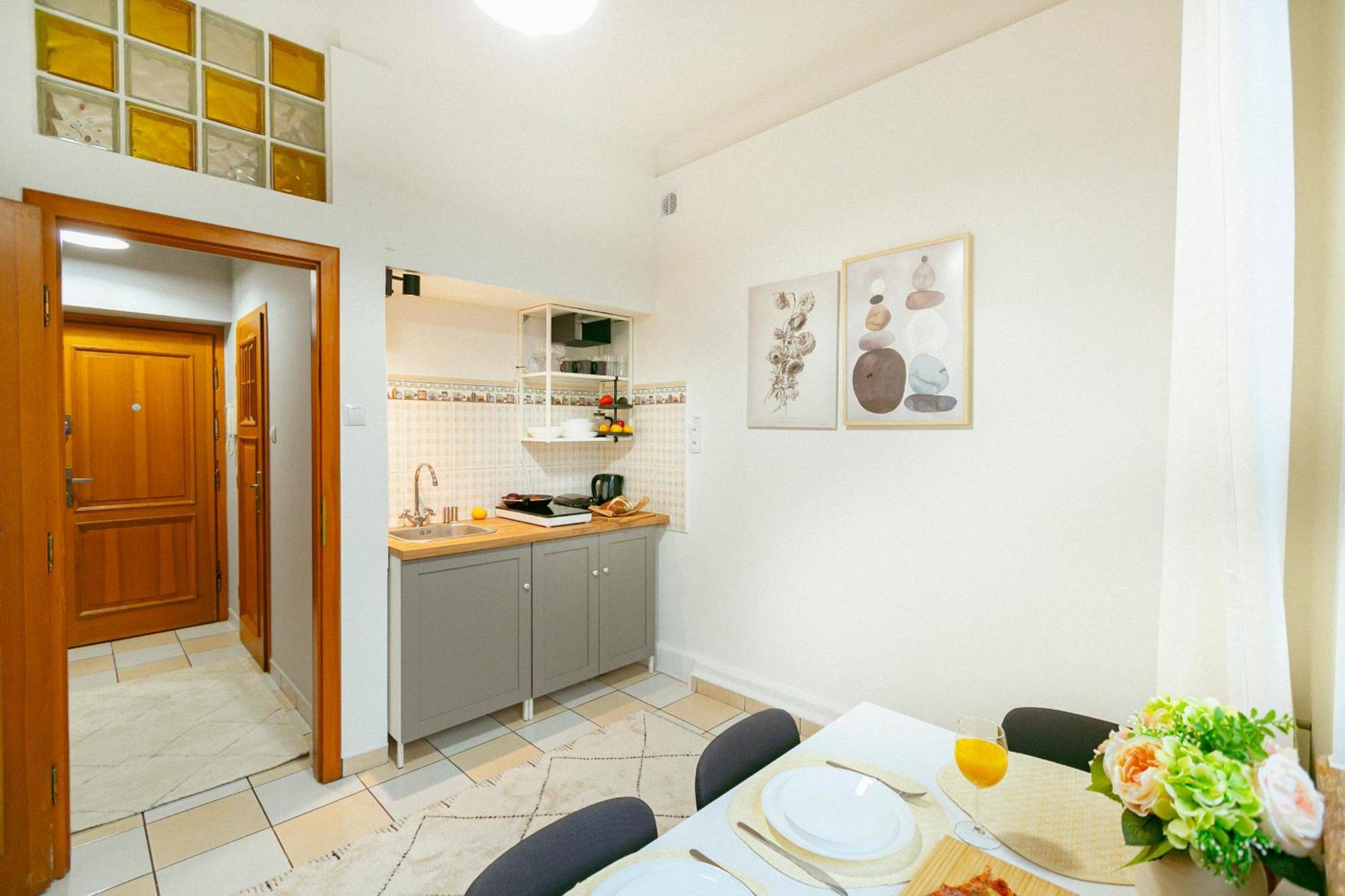 Aleje Jerozolimskie 42 - Parking Free - Better Apartament Warszawa