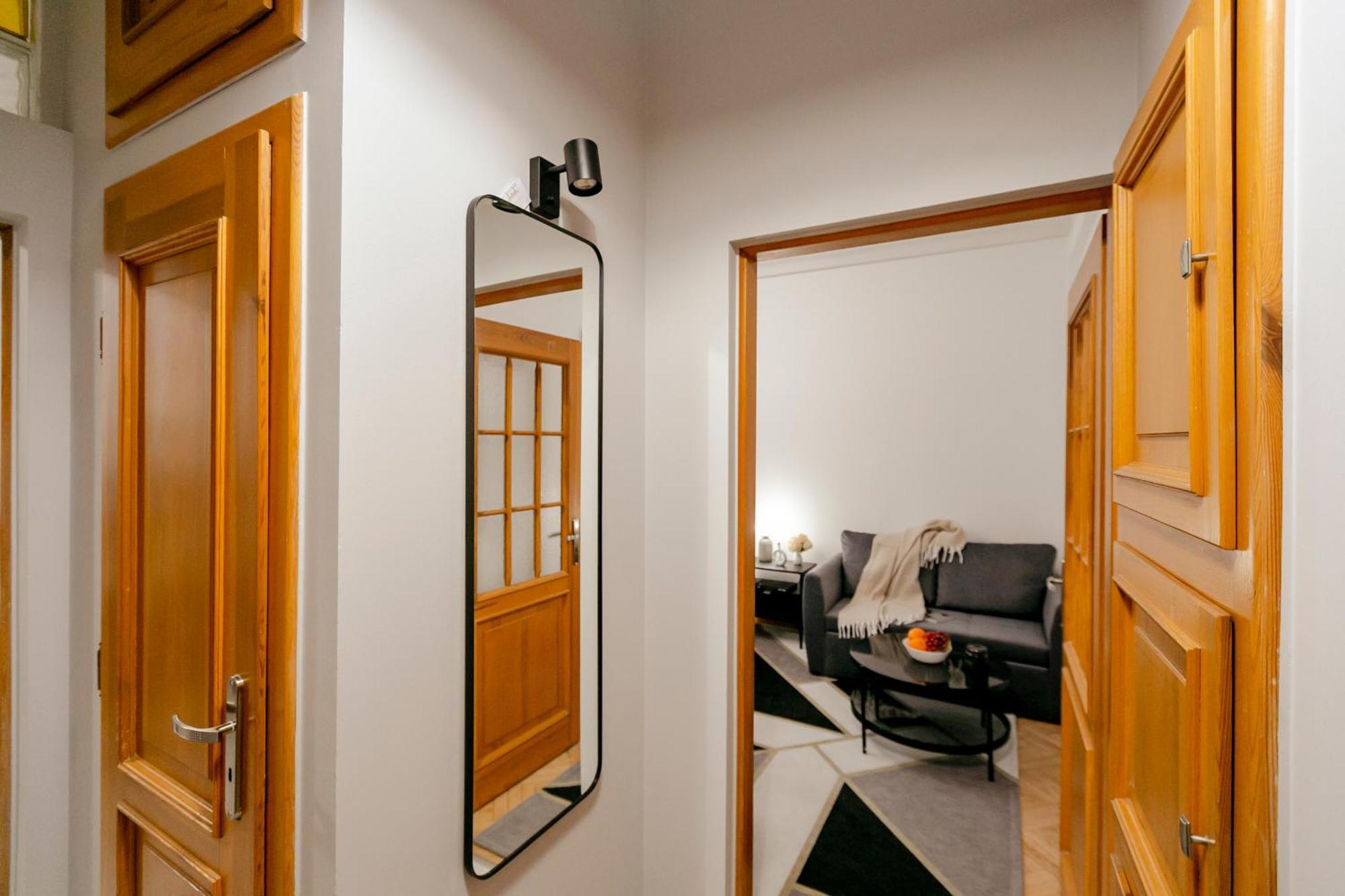 Apartament Aleje Jerozolimskie 42 - Parking Free - Better Warszawa