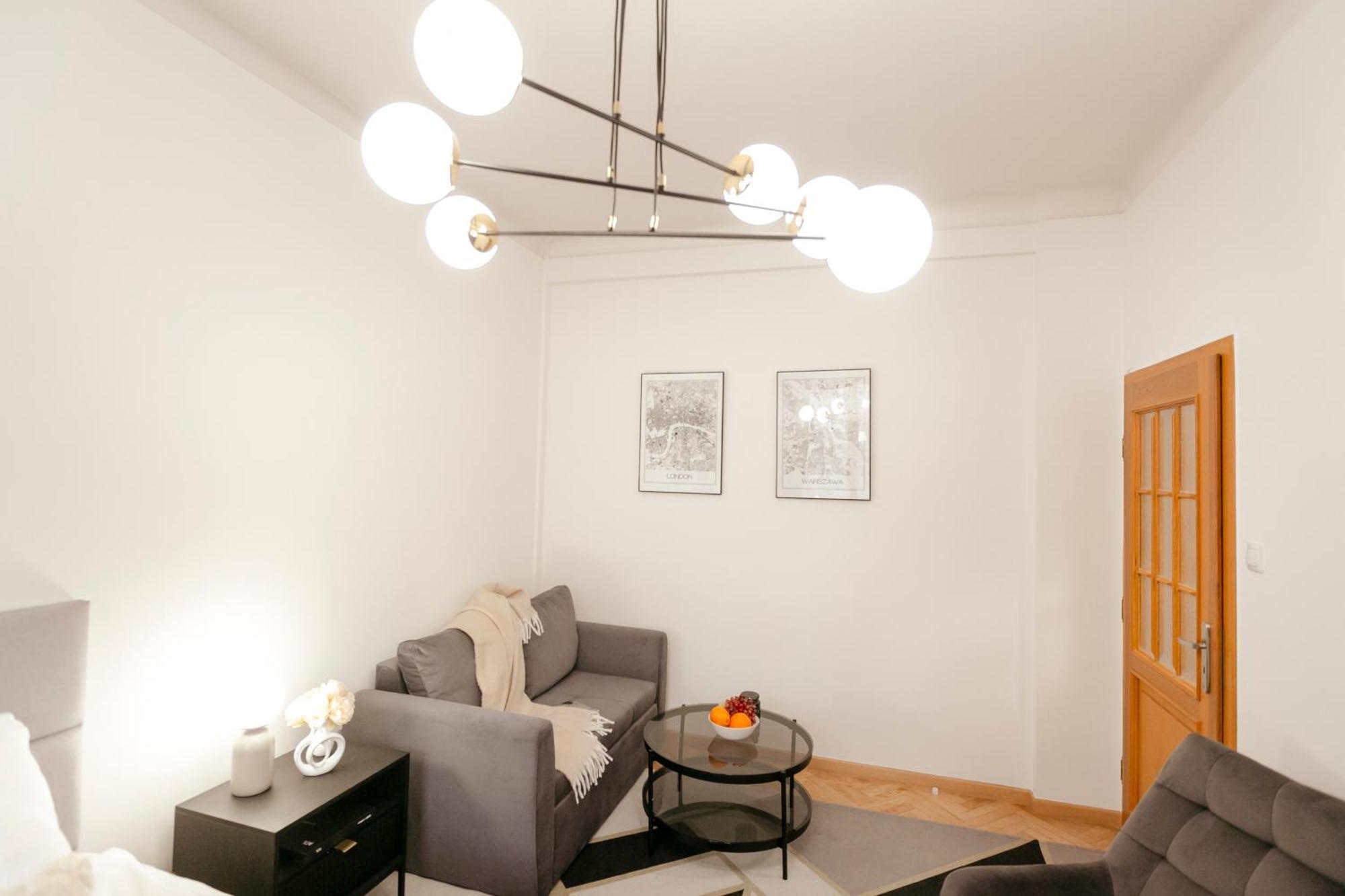Aleje Jerozolimskie 42 - Parking Free - Better Apartament *