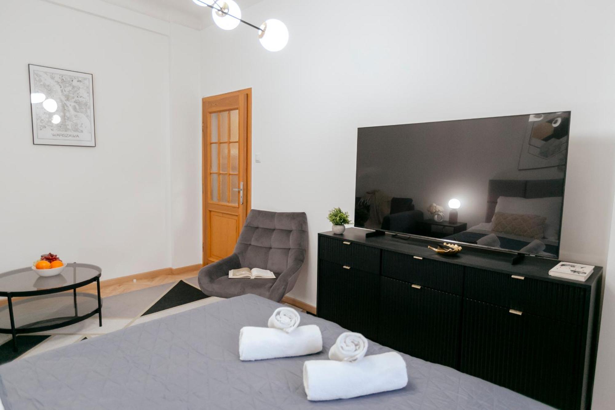 Aleje Jerozolimskie 42 - Parking Free - Better Apartament Warszawa
