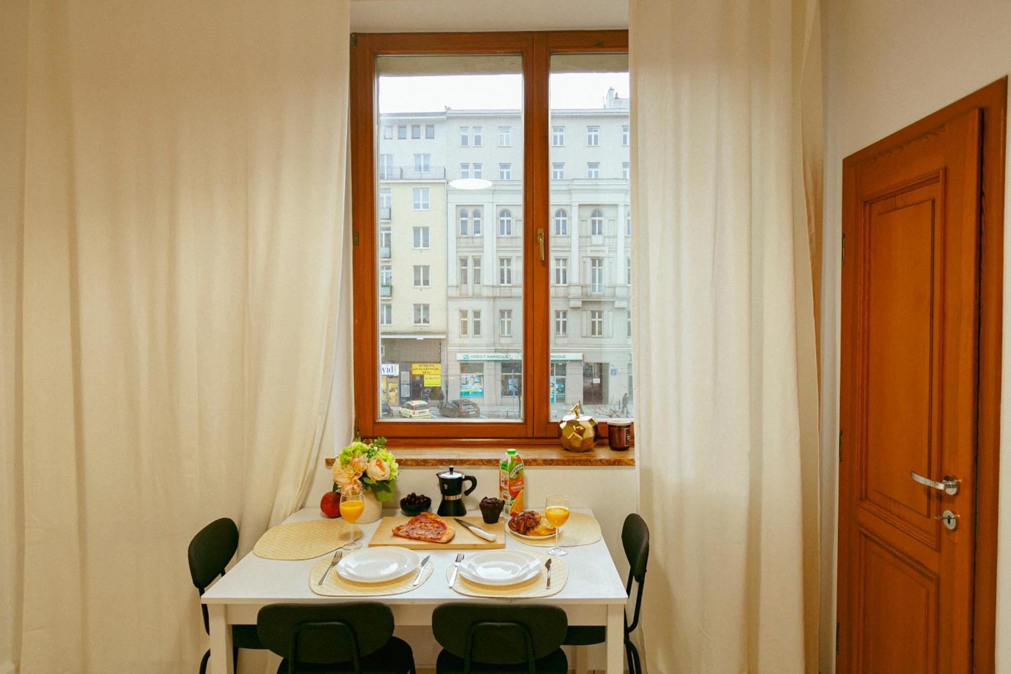 Aleje Jerozolimskie 42 - Parking Free - Better Apartament